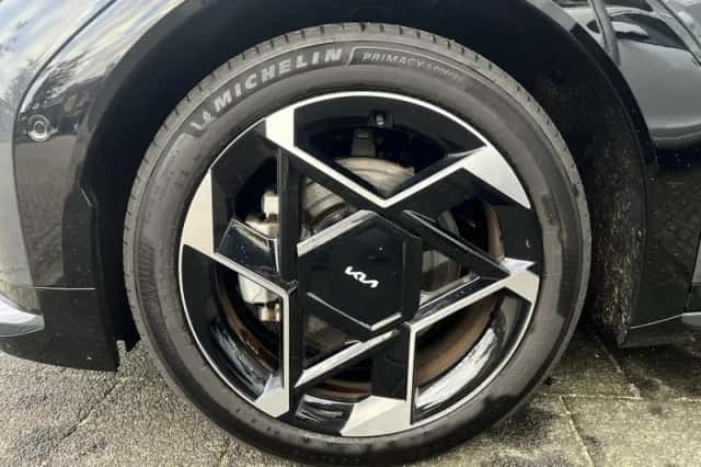 Kia EV4 (2025) thumbnail 3