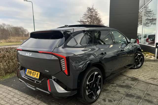 Kia EV4 (2025) thumbnail 4