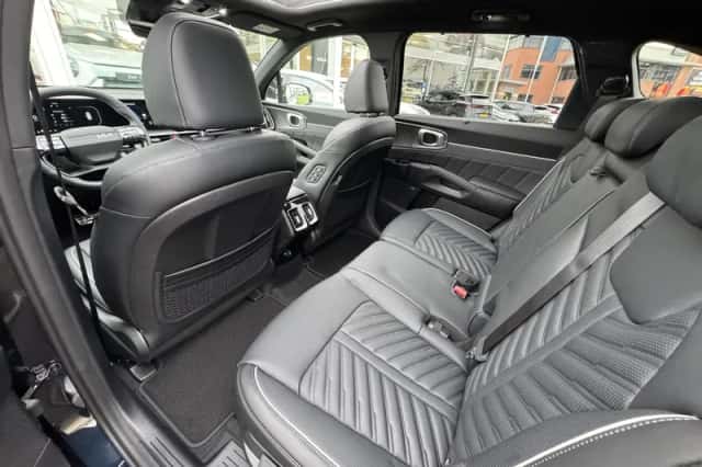 Kia Sorento (2026) thumbnail 14