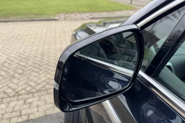 Kia Sorento (2026) thumbnail 5