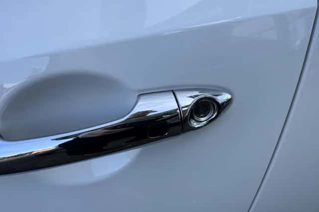 Kia Picanto (2021) thumbnail 2