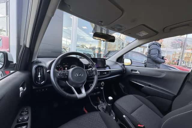 Kia Picanto (2021) thumbnail 11