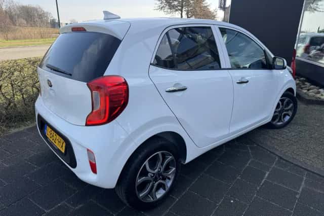 Kia Picanto (2021) thumbnail 7
