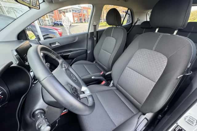 Kia Picanto (2021) thumbnail 10