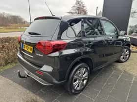 Suzuki Vitara (2018) thumbnail 2