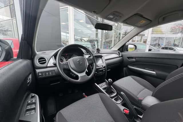 Suzuki Vitara (2018) thumbnail 15