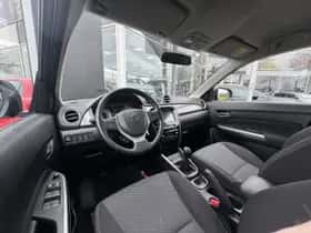 Suzuki Vitara (2018) thumbnail 15