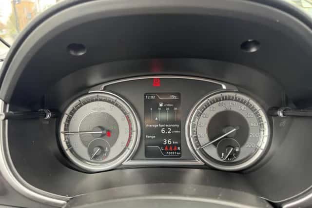 Suzuki Vitara (2018) thumbnail 17