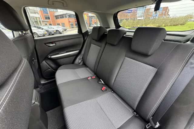 Suzuki Vitara (2018) thumbnail 7