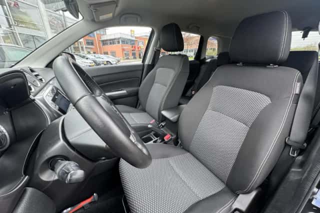 Suzuki Vitara (2018) thumbnail 9