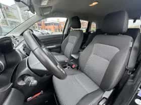 Suzuki Vitara (2018) thumbnail 9