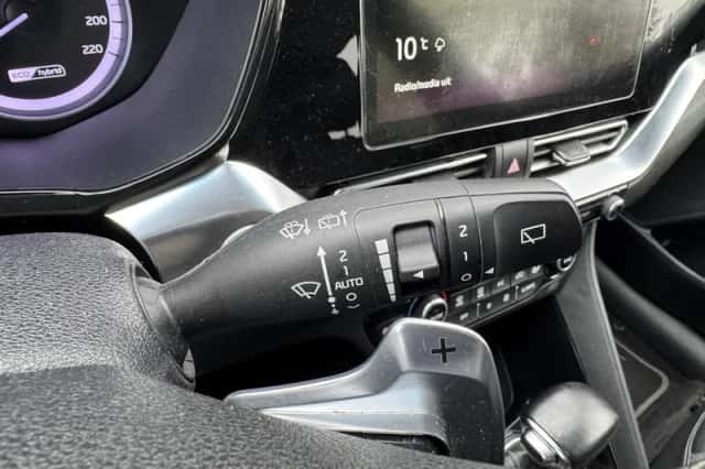 Kia Niro (2020) thumbnail 9