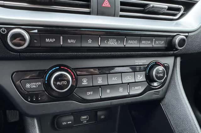 Kia Niro (2020) thumbnail 25