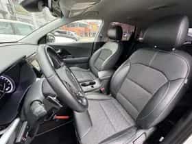 Kia Niro (2021) thumbnail 8