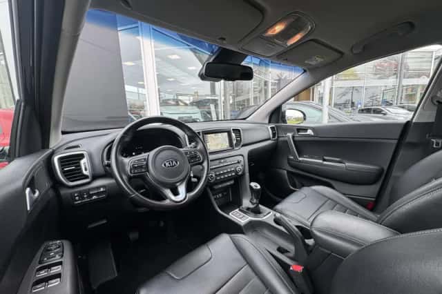 Kia Sportage (2018) thumbnail 16
