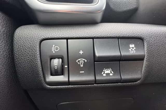Kia Sportage (2018) thumbnail 18