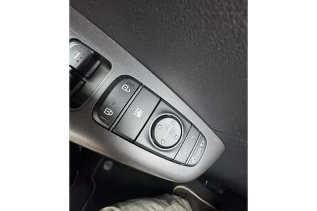 Kia Sportage (2018) thumbnail 19