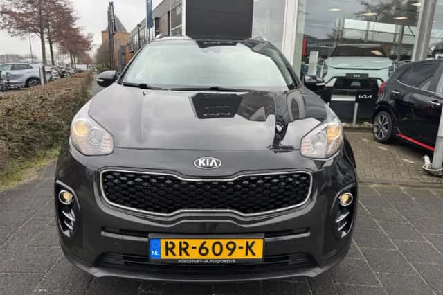 Kia Sportage (2018) thumbnail 3