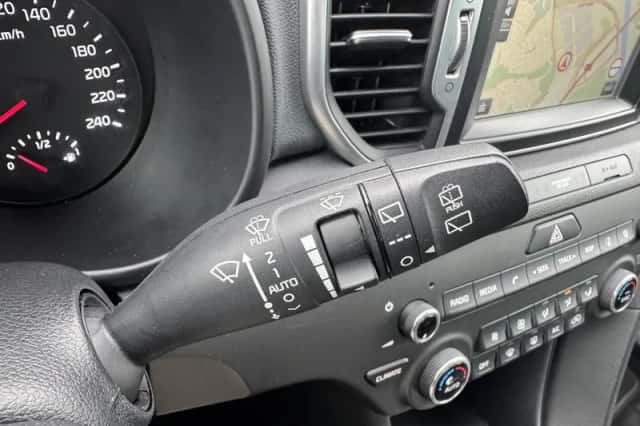 Kia Sportage (2018) thumbnail 21