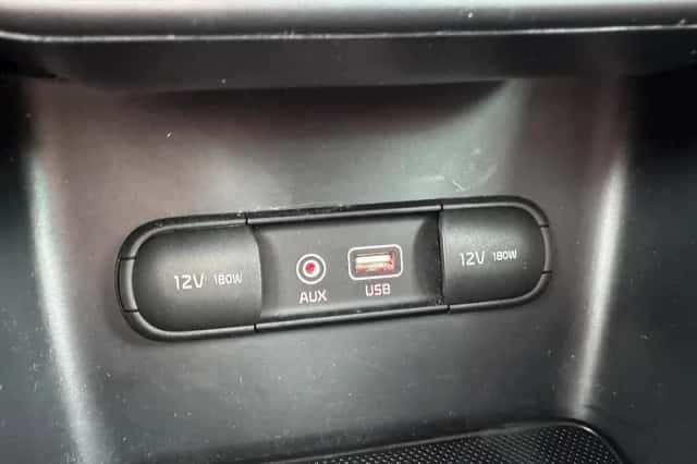 Kia Sportage (2018) thumbnail 31