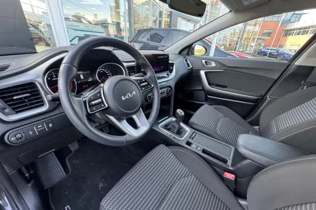 Kia Ceed (2025) thumbnail 7