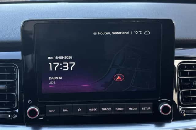 Kia Stonic (2022) thumbnail 11