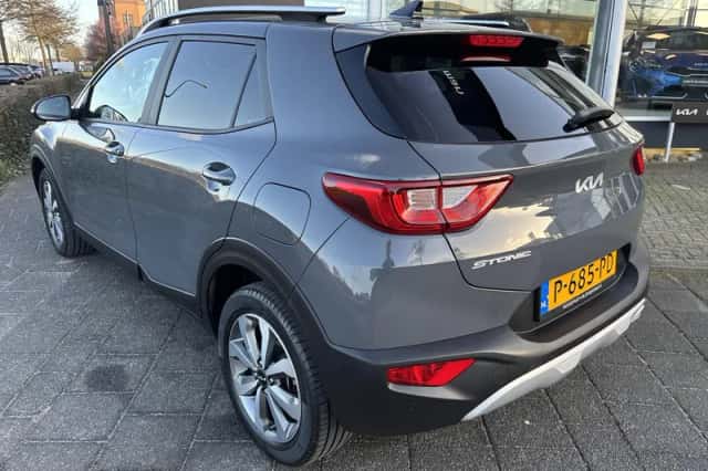 Kia Stonic (2022) thumbnail 5