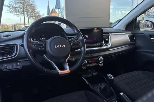 Kia Stonic (2022) thumbnail 9