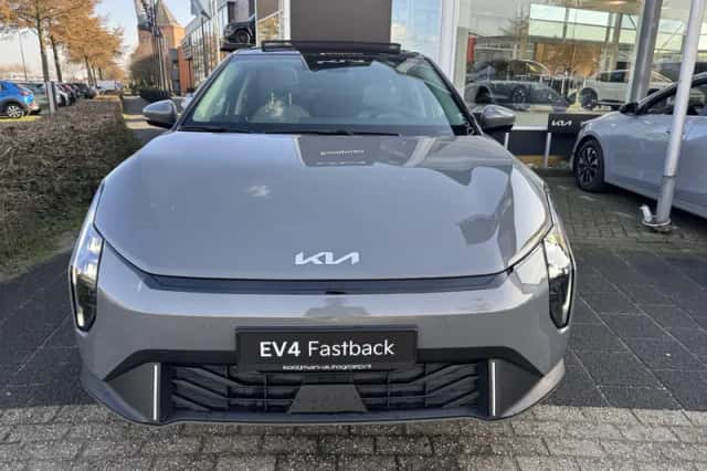 Kia EV4 (2026) thumbnail 4