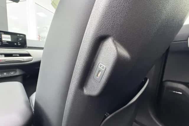Kia EV4 (2026) thumbnail 18