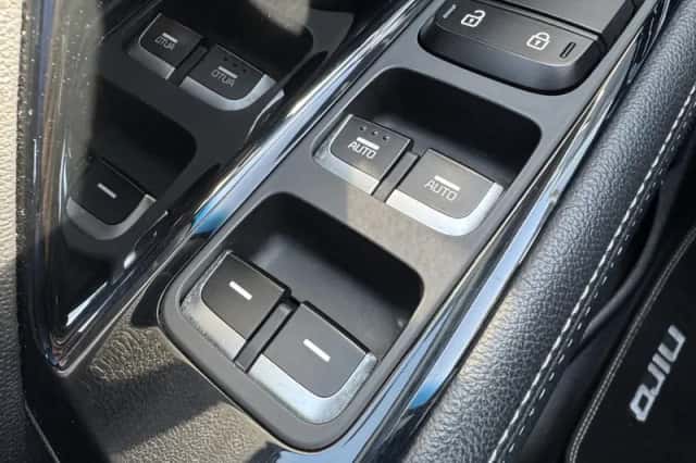 Kia Niro (2021) thumbnail 11