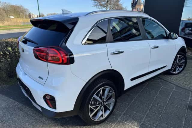 Kia Niro (2021) thumbnail 4