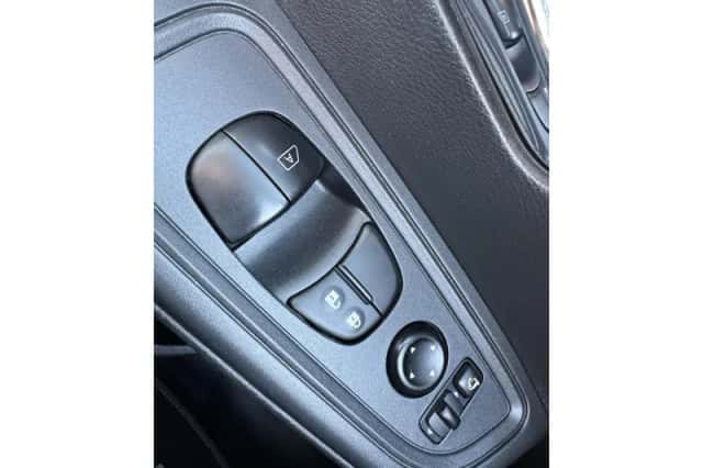Nissan Micra (2020) thumbnail 16