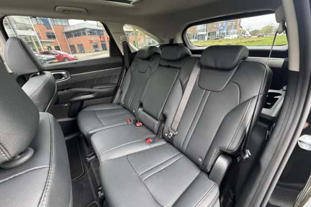 Kia Sorento (2026) thumbnail 16