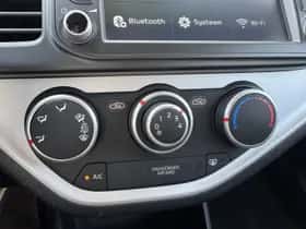 Kia Picanto (2016) thumbnail 23