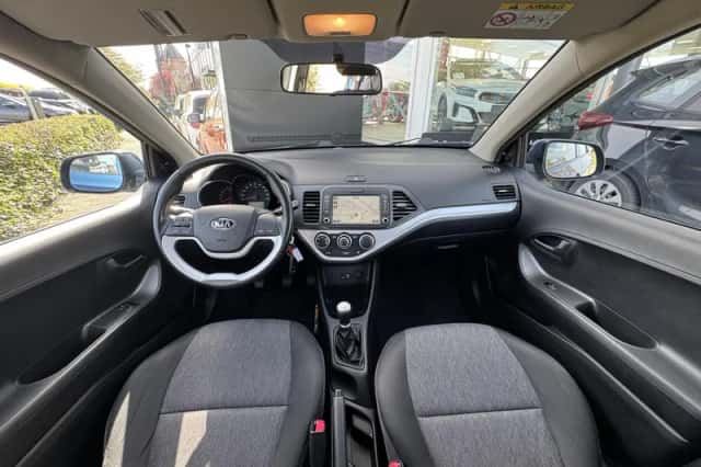 Kia Picanto (2016) thumbnail 10