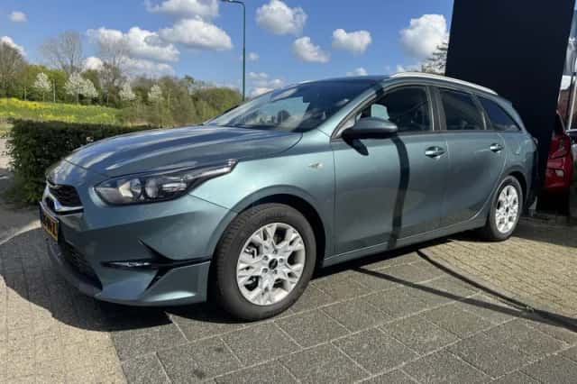 Kia Ceed Sportswagon (2025) thumbnail 4