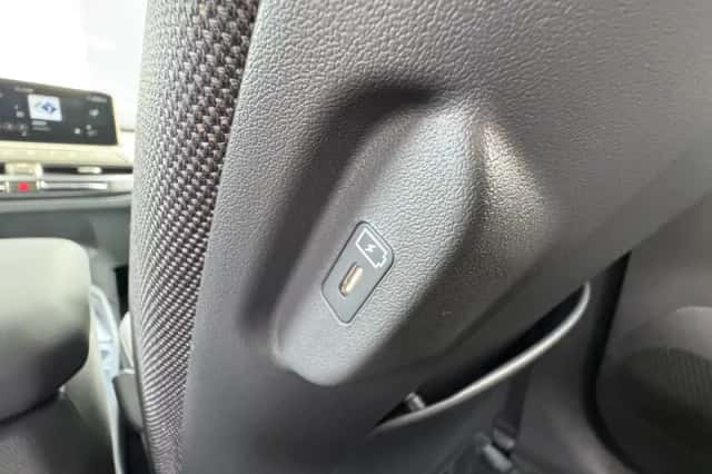 Kia EV3 (2026) thumbnail 16