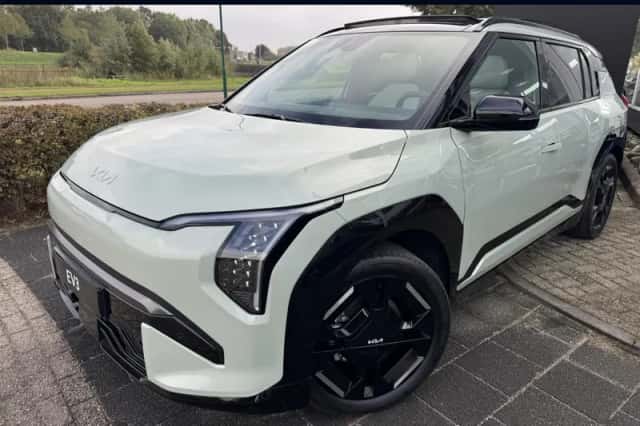 Kia EV3 (2026) thumbnail 1