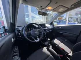 Kia Picanto (2023) thumbnail 11