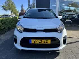 Kia Picanto (2023) thumbnail 4