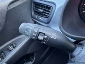Kia Rio (2020) thumbnail 15