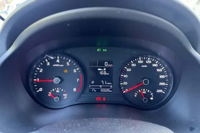 Kia Rio (2020) thumbnail 16