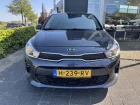 Kia Rio (2020) thumbnail 3