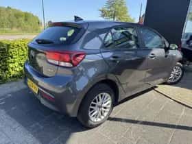 Kia Rio (2020) thumbnail 5