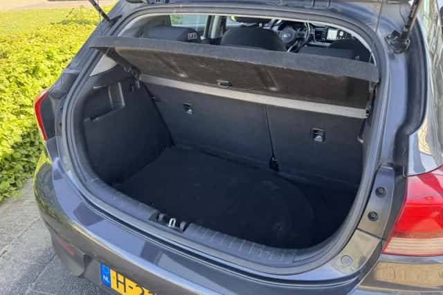 Kia Rio (2020) thumbnail 9