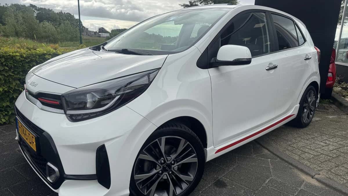 Kia Picanto (2022) — foto 1