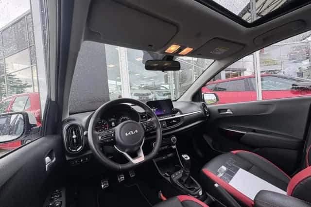Kia Picanto (2022) thumbnail 15