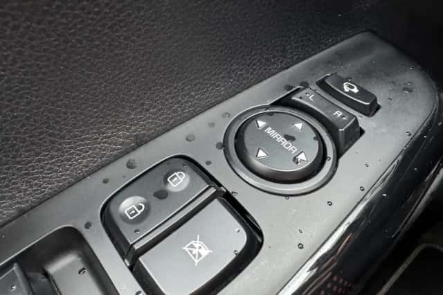 Kia Picanto (2022) thumbnail 17