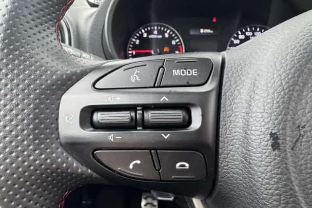 Kia Picanto (2022) thumbnail 20